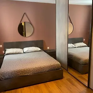 Alloggio in famiglia Airport Bedroom With Your Own Private Bathroom Self Check In And Self Check Out Air-condition Included, Mqabba