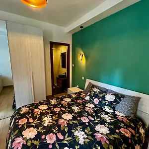 Alloggio in famiglia Airport Deluxe Bedroom And Private Bathroom Near Airport Self Check In And Self Check Out, Mqabba